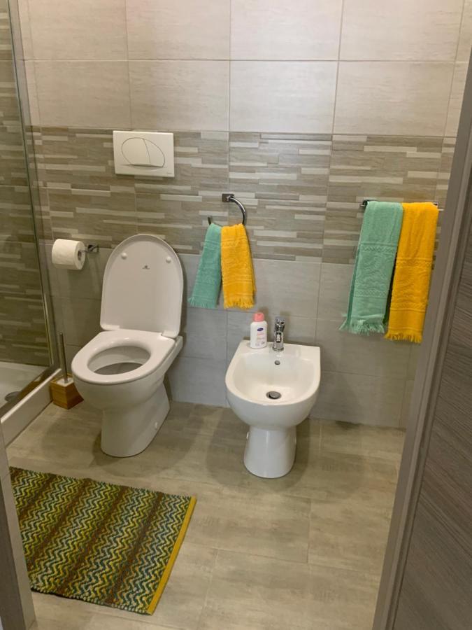 Nuovissimo Appartamento Indipendente Al Centro !! Катанія Екстер'єр фото